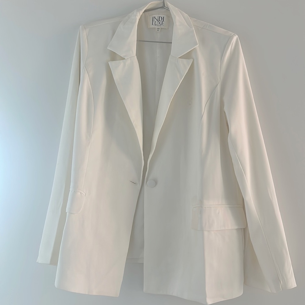 Indi Luxe White Blazer Size L